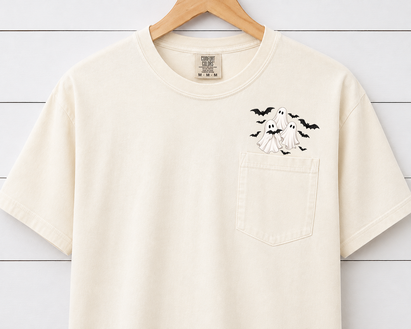 Comfort Colors Flying Ghost & Bats Halloween Pocket T-Shirt – Cute Spooky Ghost Graphic Tee, Fall Halloween Shirt