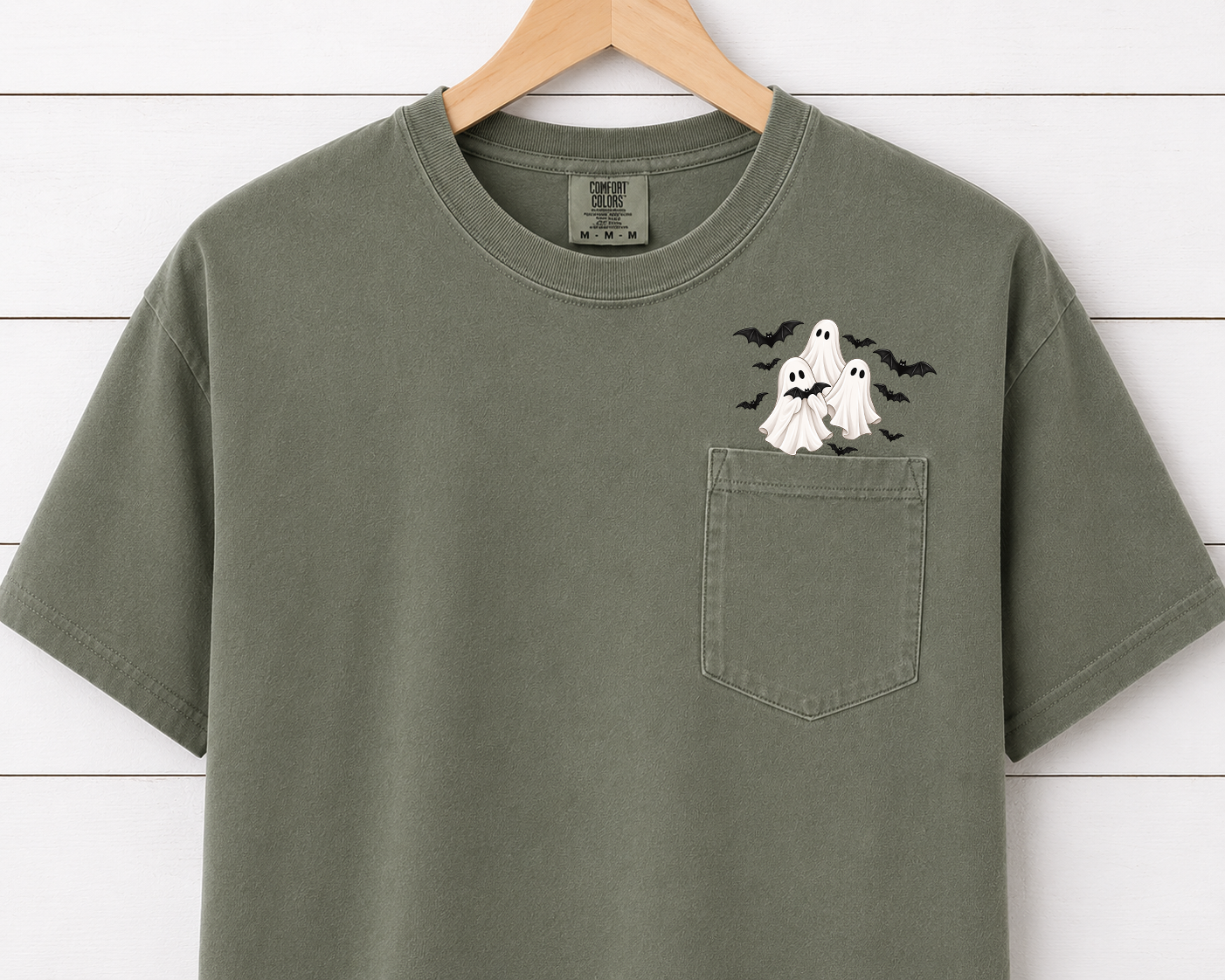 Comfort Colors Flying Ghost & Bats Halloween Pocket T-Shirt – Cute Spooky Ghost Graphic Tee, Fall Halloween Shirt