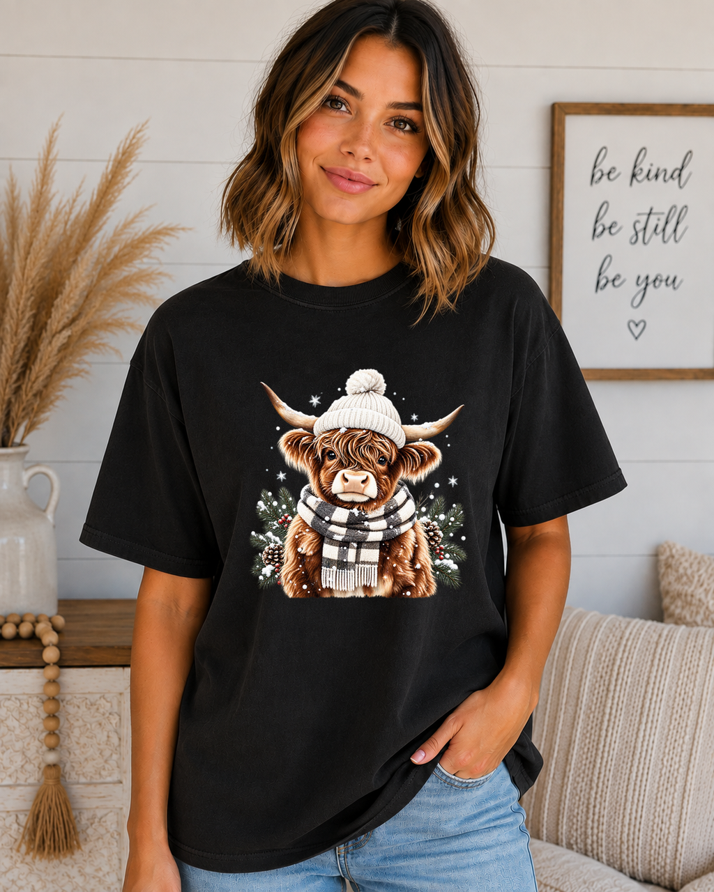 Cozy Highland Cow Christmas Comfort Colors T-Shirt – Winter Highland Cow Graphic Tee, Cute Holiday Shirt, Rustic Christmas Tee