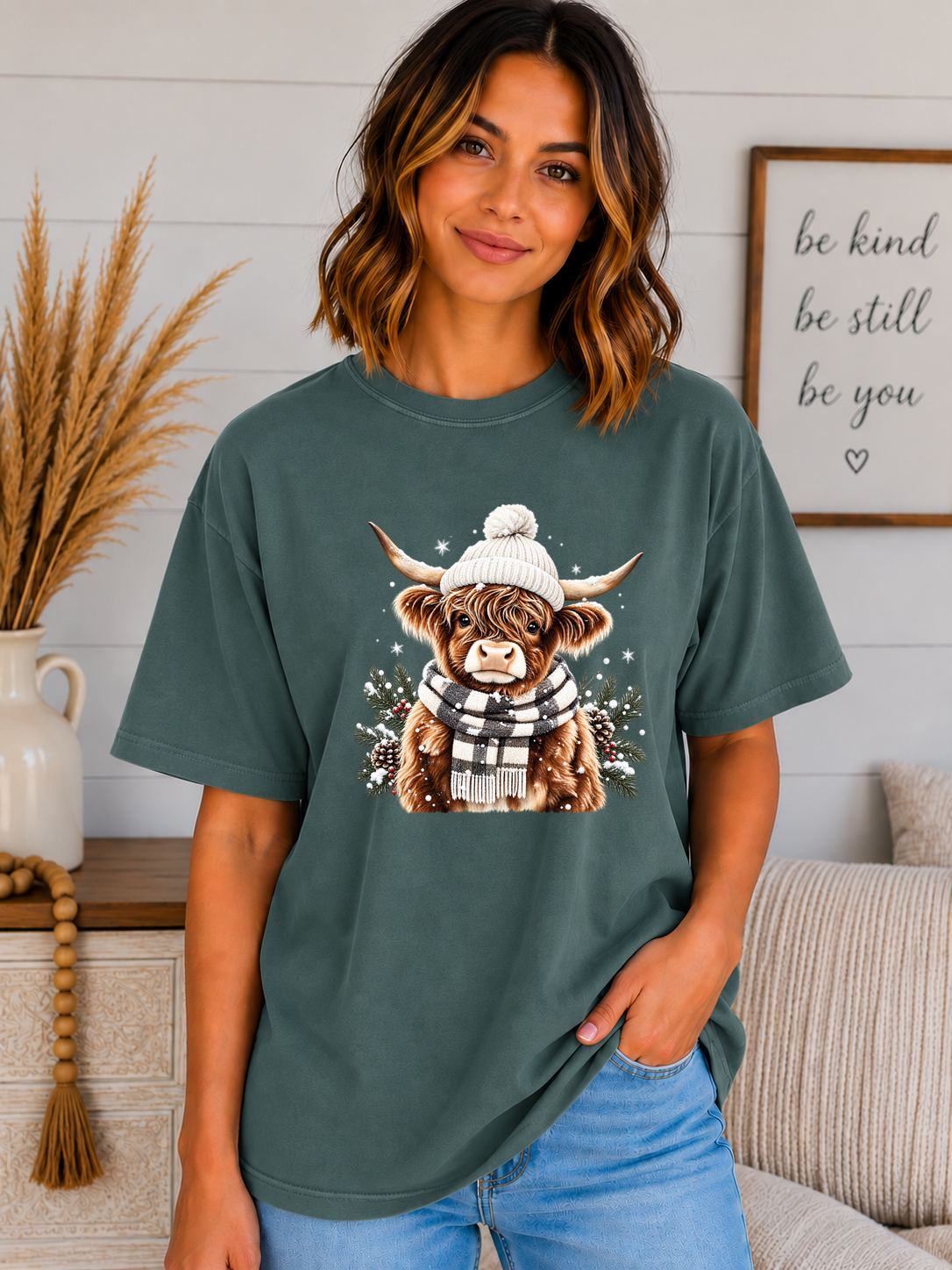 Cozy Highland Cow Christmas Comfort Colors T-Shirt – Winter Highland Cow Graphic Tee, Cute Holiday Shirt, Rustic Christmas Tee