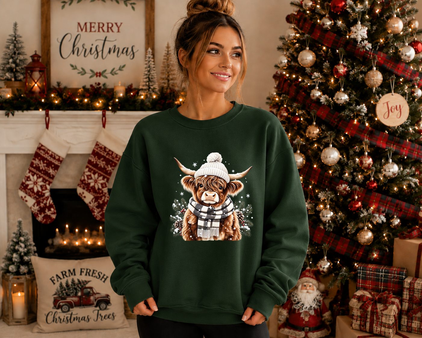 Cozy Highland Cow Christmas Sweatshirt – Winter Highland Cow Graphic Crewneck – Festive Farm Christmas Shirt – Holiday Cow Sweatshirt